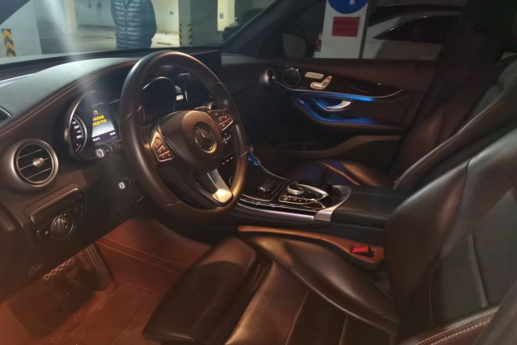 Used Mercedes-Benz GLC 2018 Facelifted GLC 260 4MATIC Dynamic Edition Left Front Seat