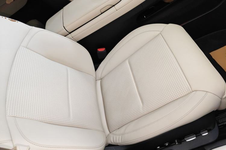 Used Nio ES6 2023 75 kWh
