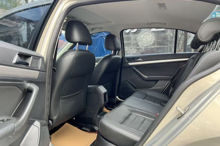 Used Volkswagen Lavida 2017 230TSI DSG Comfort Edition Left Rear Seat