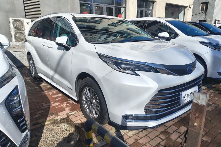 Used Toyota SIENNA 2021 2.5L Hybrid Comfort Edition Exterior 2