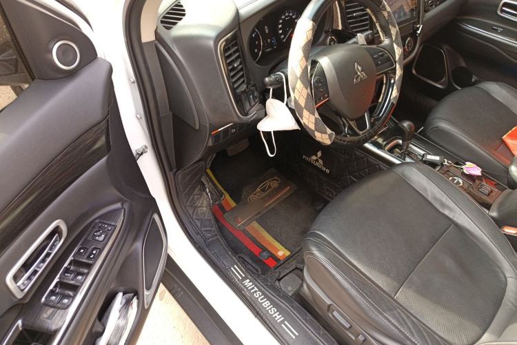 Used Mitsubishi Outlander 2018 2.4L 4x4 Elite Edition 5 Seats
