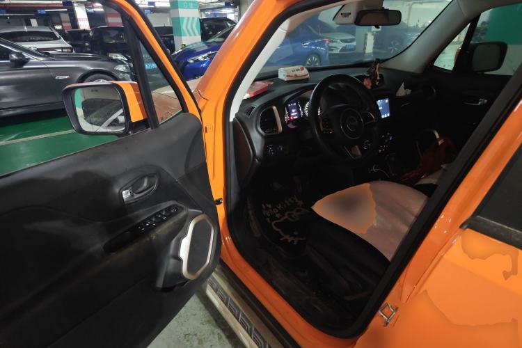 Used Jeep Renegade 2018 Connected Large Screen Version 180T Automatic Jingneng Version Driver Seat