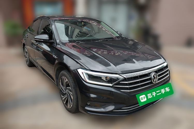 Used Volkswagen Sagitar 2021 280TSI DSG Excellence Edition Front Right 45 Deg