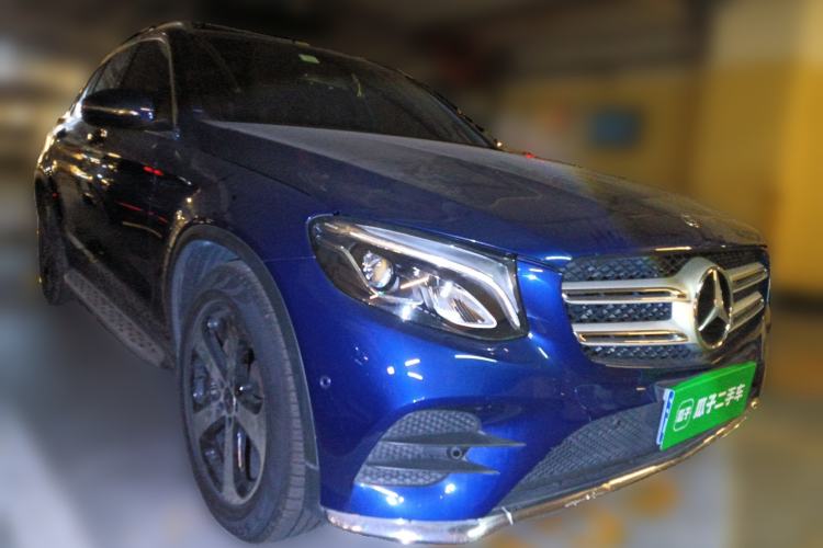 Used Mercedes-Benz GLC 2017 GLC 260 4MATIC Dynamic Edition Front Right 45 Deg