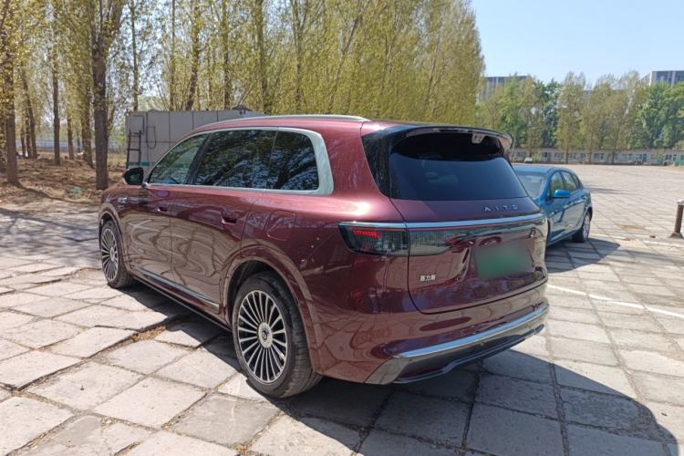 Used Hima AITO M8 2025 Extended-Range Ultra Version 53.4 kWh 5-Seater Edition Rear Left 45 Deg