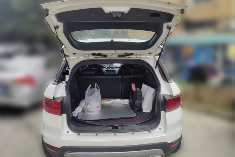 Used Land X7 2016 2.0T Panoramic Prestige Edition
