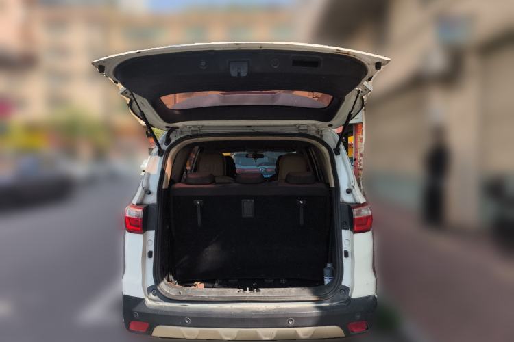 Used CHANGAN OSHAN A800 2017 1.6L Manual Comfort Model Trunk