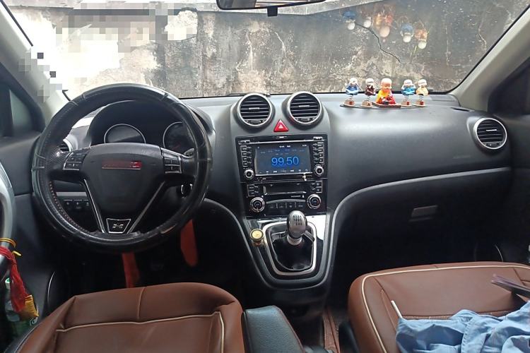 Used Haval H6 2015 Upgraded Model 1.5T Manual Two-Wheel Drive Elite Version