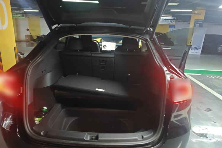 Used Tesla Model Y 2023 Rear-Wheel-Drive Version