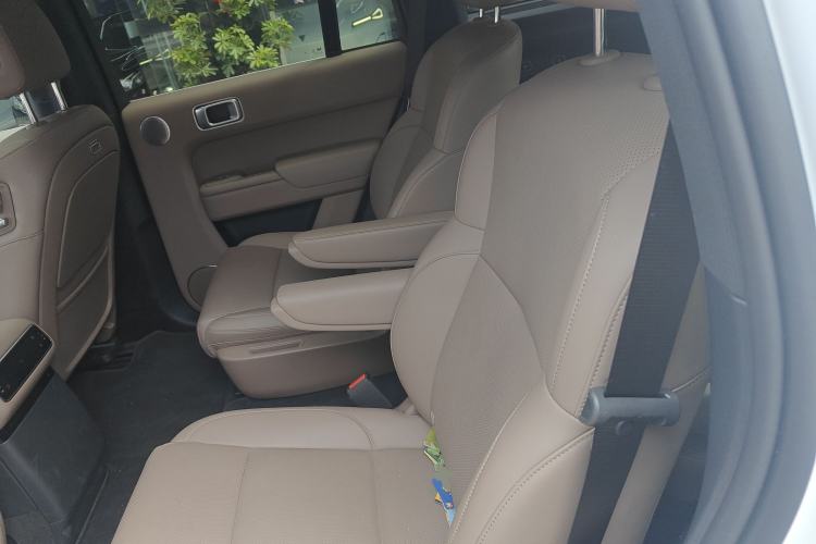 Used Li Auto L8 2025 Max Smart Refresh Edition
