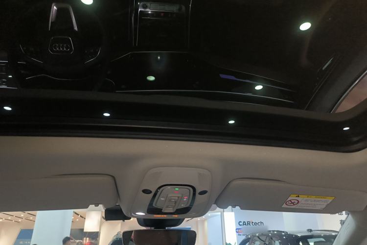 Used Audi Q7 2022 55 TFSI quattro S line Sport model Headliner