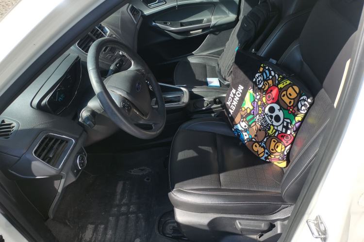 Used Ford Escort 2015 1.5L Automatic Fashion Model
