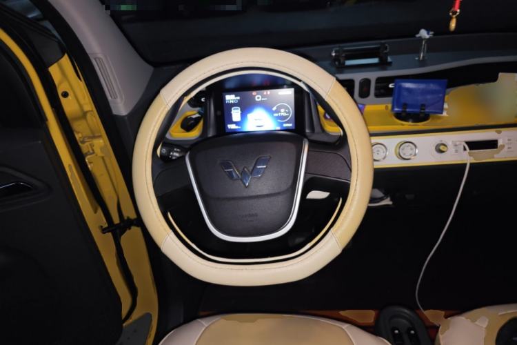 Used Wuling Hongguang MINIEV 2022 Macaron Premium Model – Lithium Iron Phosphate