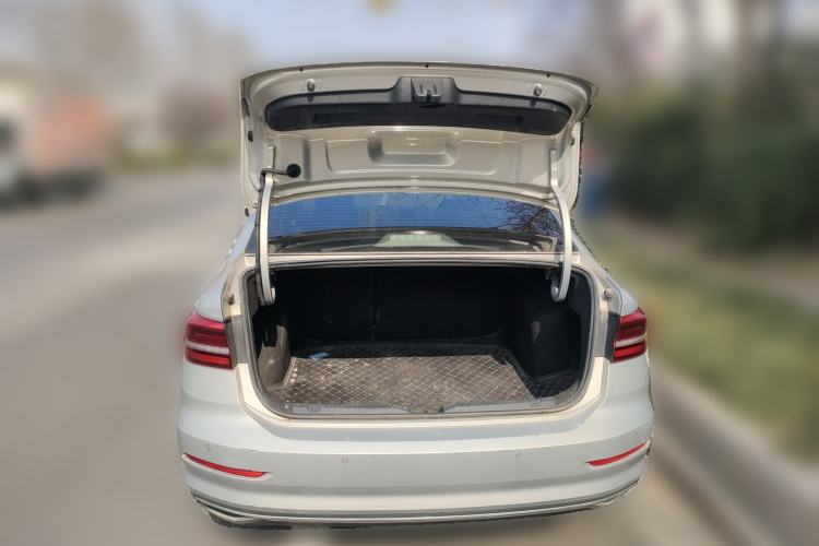 Used Volkswagen Lavida 2018 280TSI DSG Luxury Edition China V Standard Trunk