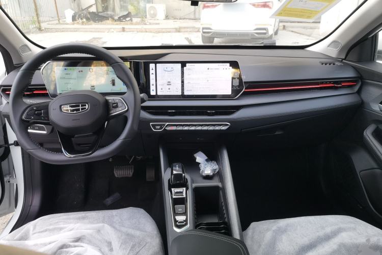 Used Geely Auto Binray 2024 Binrui COOL 1.5T DCT Longteng Edition Center Console