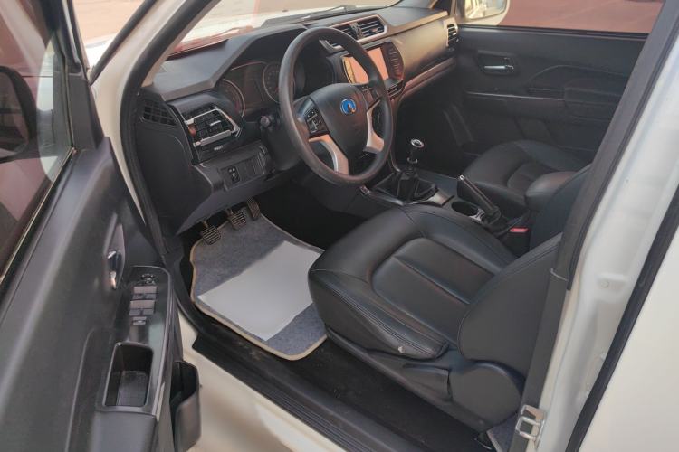 Used Great Wall Wingle 5 2017 2.0T European Version Diesel Two-Wheel Drive Elite Plus Big Double-Cab GW4D20D