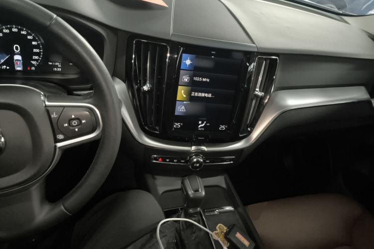 Used Volvo XC60 2019 T5 4x4 Smart Edition China V Standard