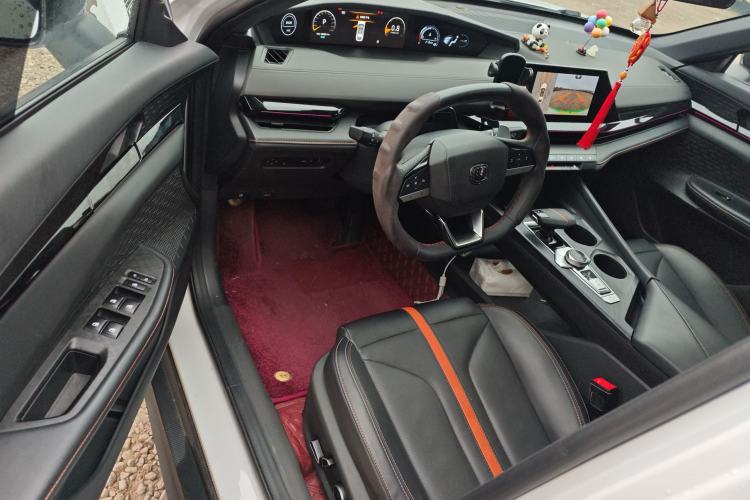 Used Changan UNI-V 2024 1.5T Prestige Edition