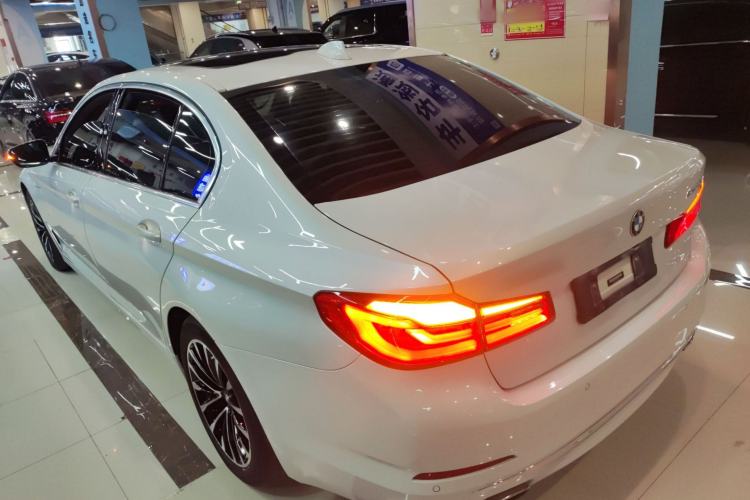 Used BMW 5 Series New Energy 2020 Mileage Upgrade Version 530Le Luxury Package Rear Left 45 Deg