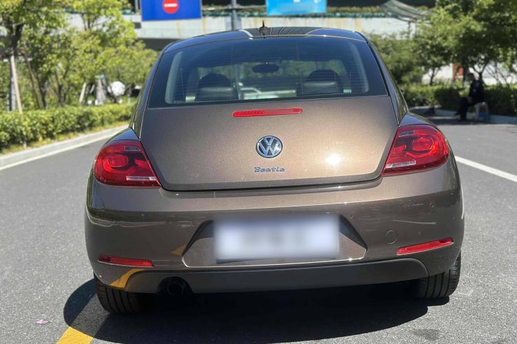 Used Volkswagen Beetle 2015 180TSI model

