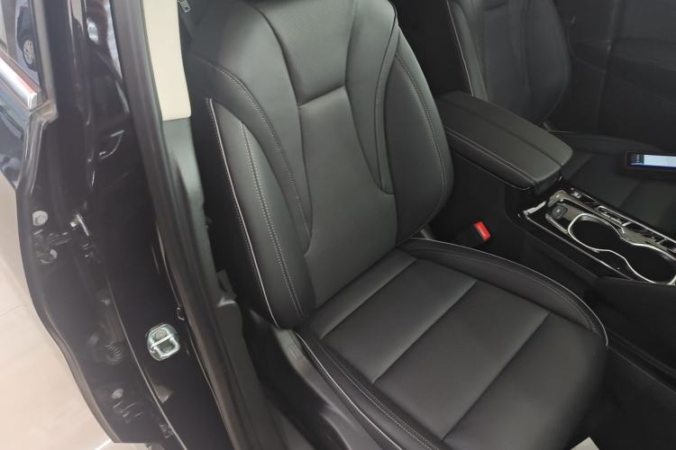 Used Buick Envision 2023 Encore Plus 652T Five-Seat Luxury Model Right Front Seat