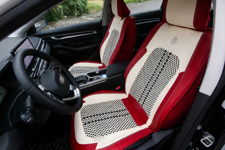 Used Geely Auto Emgrand 2026 Model 4th Generation 4 Millionth Anniversary Edition 1.5L CVT Feiyue Edition
