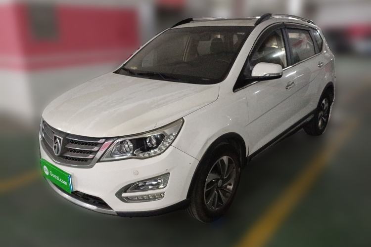 Used Baojun 560 2015 1.8L manual luxury version