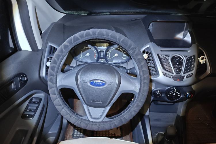 Used Ford EcoSport 2013 1.5L Manual Comfort Model Steering Wheel