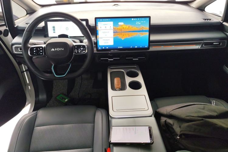 Used AION Y 2022 Plus 70 Tech Edition Center Console