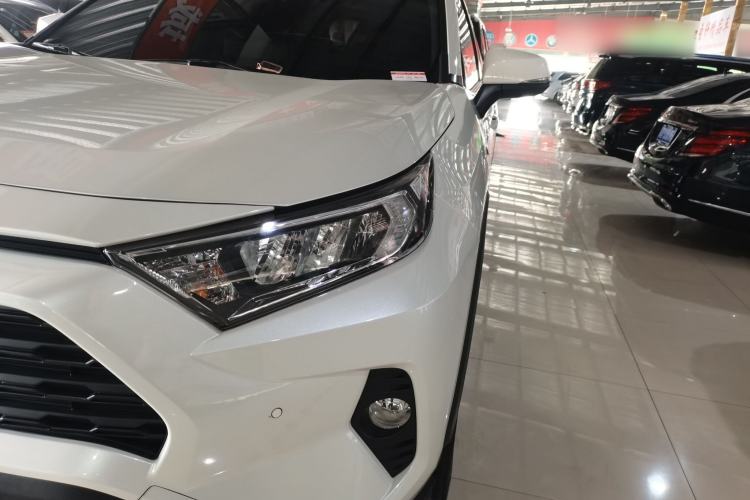 Used Toyota RAV4 2022 Dual-Engine 2.5L E-CVT Four-Wheel Drive Elite Plus Edition