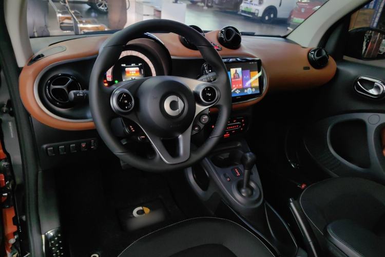 Used smart fortwo 2019 0.9T 66kW Hardtop Wind Power Edition China VI Interior 2