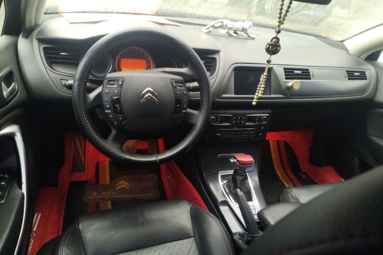 Used Citroen C5 2014 1.6T Automatic Luxury Model Steering Wheel