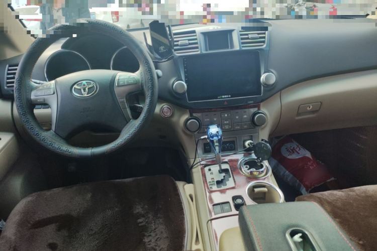 Used Toyota Highlander 2009 2.7L Two-Wheel Drive 7-Seater Luxury Edition
