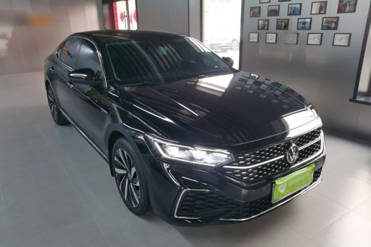 Used Volkswagen Passat 2022 330TSI Starry Luxury Edition
