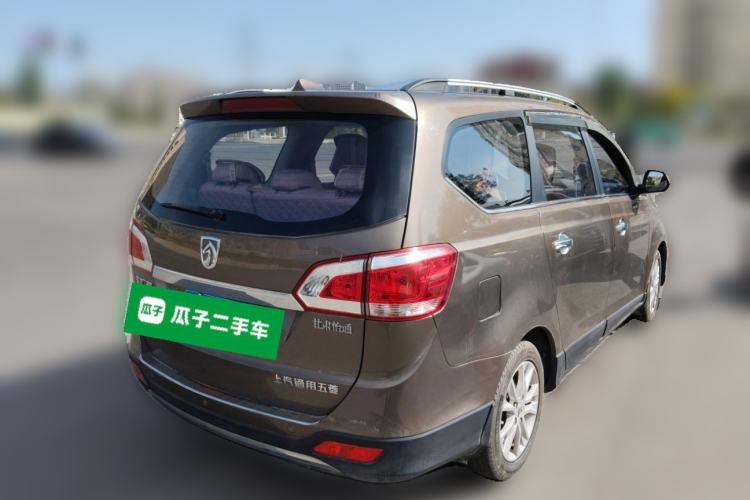 Used Baojun 730 2014 1.5L manual Comfort version 7 seats