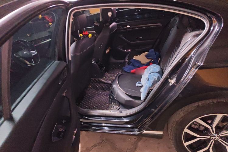 Used Volkswagen Magotan 2020 330TSI DSG Leading Model Left Rear Seat