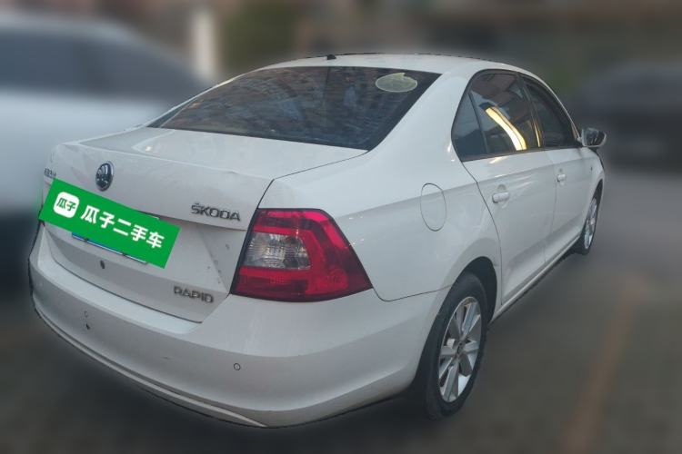Used Skoda Rapid 2015 1.6L Manual Smart Selection Model Rear Right 45 Deg