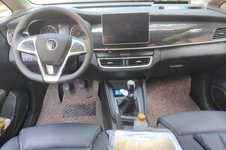 Used BYD Song MAX 2019 1.5T Manual Smart Connect Ruiyi Sunroof Model 6 Seats China VI Standard
