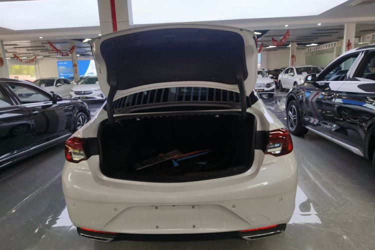 Used Buick Regal 2024 Revised 25T Ultra-Comfort Edition Trunk