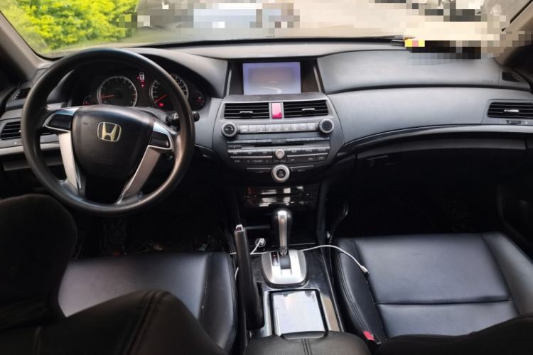 Used Honda Accord 2013 2.0L LX Center Console