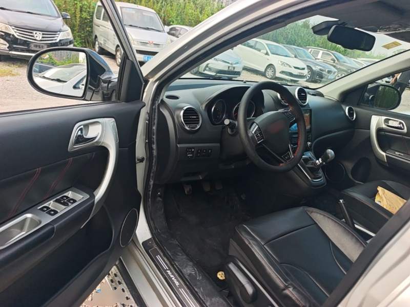 Used Haval H6 2014 Upgraded Model 1.5T Manual Two-Wheel Drive Elite Version — 17