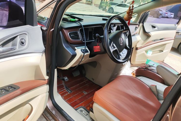 Used Buick GL8 2018 28T Luxury Model China VI Standard
