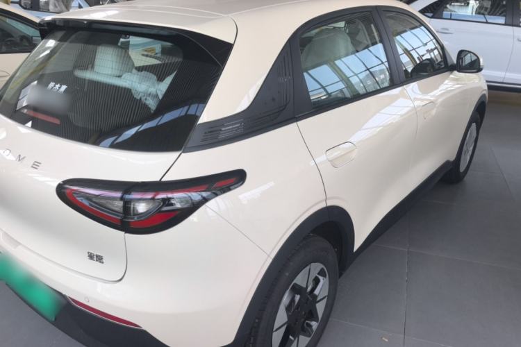 Used Geely Galaxy Geome 2025 410 km Free Version Rear Right 45 Deg