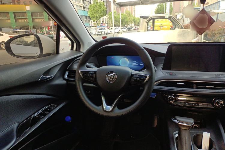 Used Buick Velite 6 2024 450km Range Commuter Version
