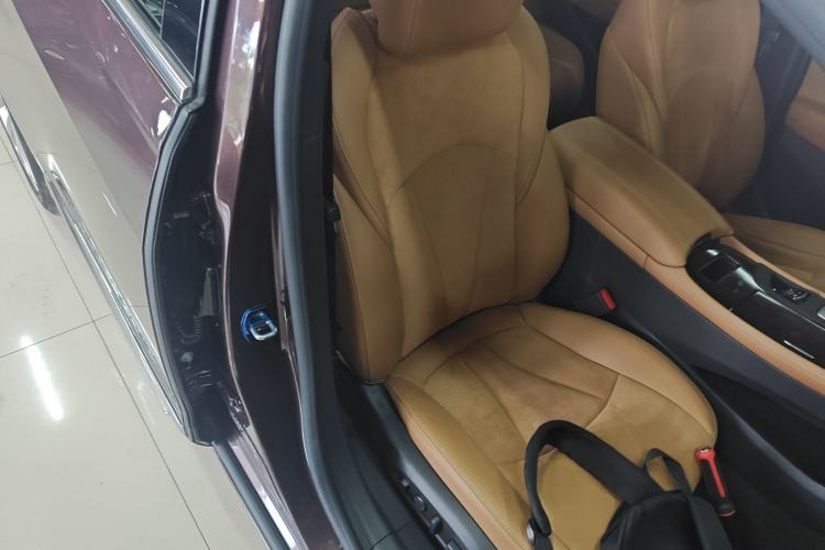 Used Buick LaCrosse 2018 28T Luxury Model Right Front Seat