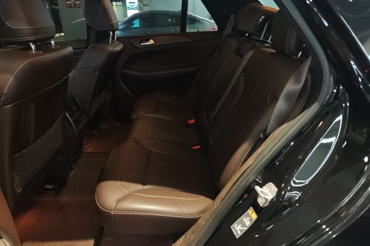 Used Mercedes-Benz GLE 2017 GLE 320 4MATIC Dynamic Model Left Rear Seat