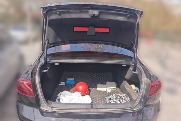 Used Volkswagen Magotan 2023 2 Million Units Commemorative Edition 330TSI DSG Luxury Version
