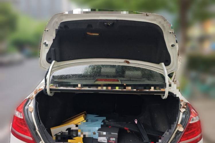 Used Geely Auto Emgrand 2014 Sedan 1.3T CVT Prestige Model Trunk