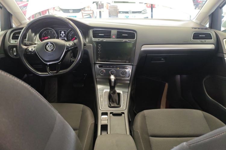 Used Volkswagen Golf 2020 200TSI DSG Comfortable and Ambitious Edition