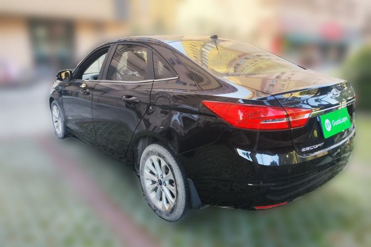 Used Ford Escort 2015 1.5L Automatic Fashion Model